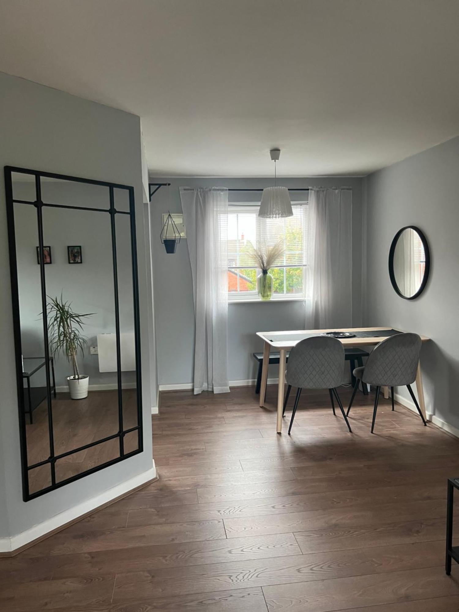 Warrington Apartment Great Sankey Eksteriør bilde